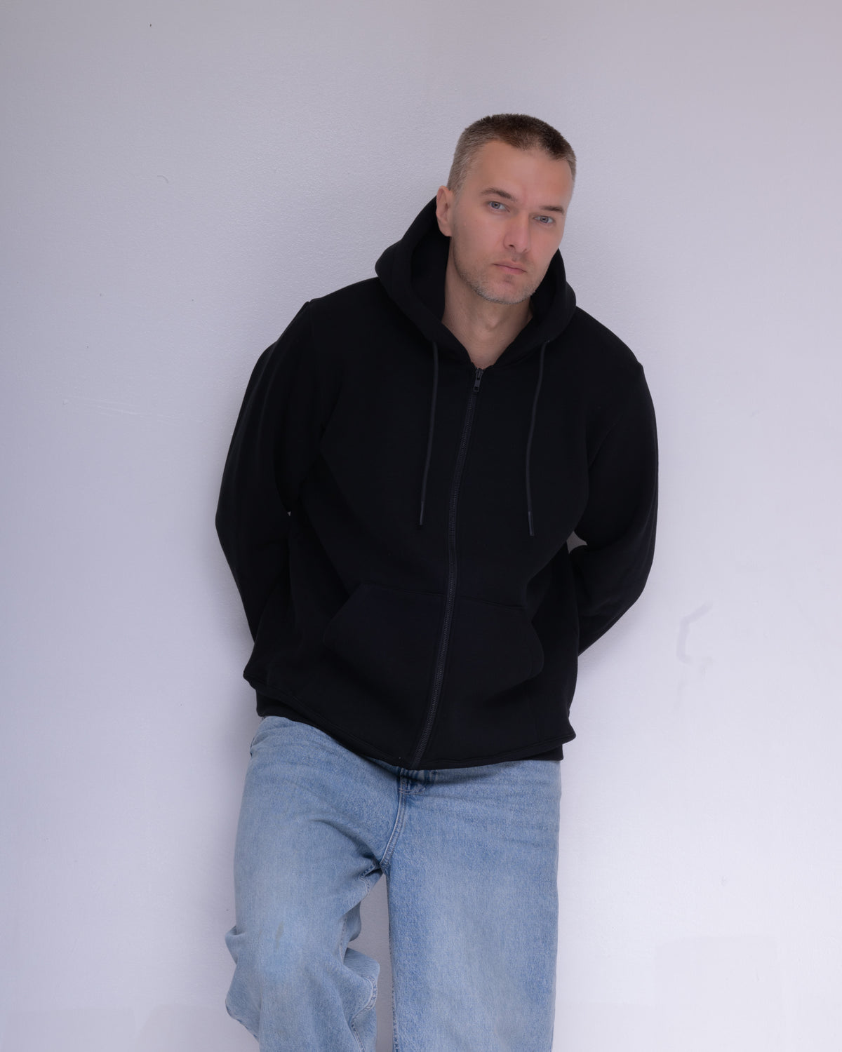GF06 – Unisex jaka ar rāvējslēdzēju