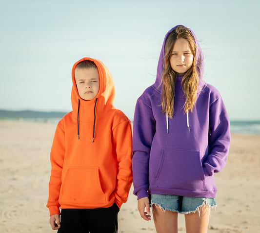 GF27 — bērnu džemperis ar kapuci un augsto apkakli