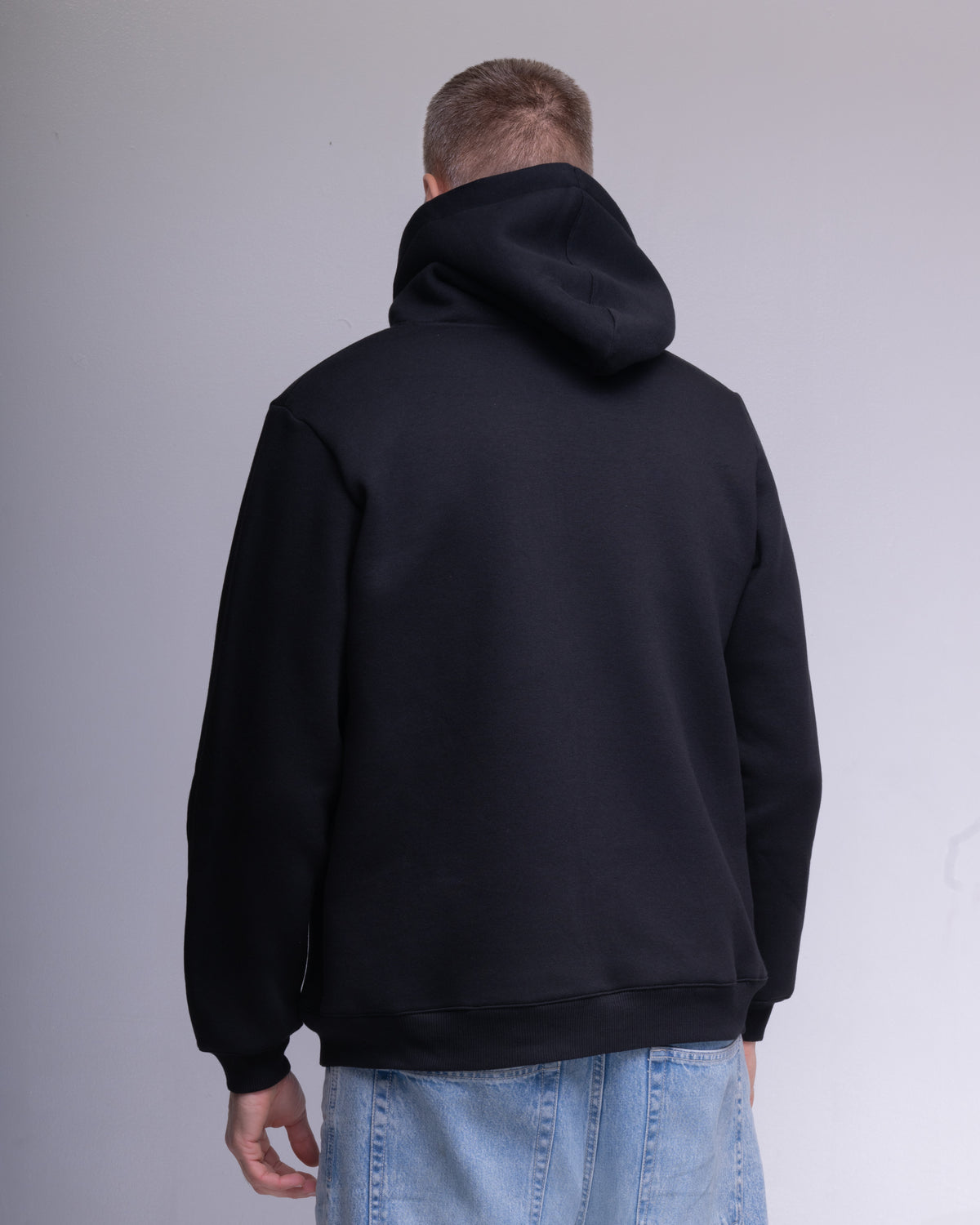 GF06 – Unisex jaka ar rāvējslēdzēju 