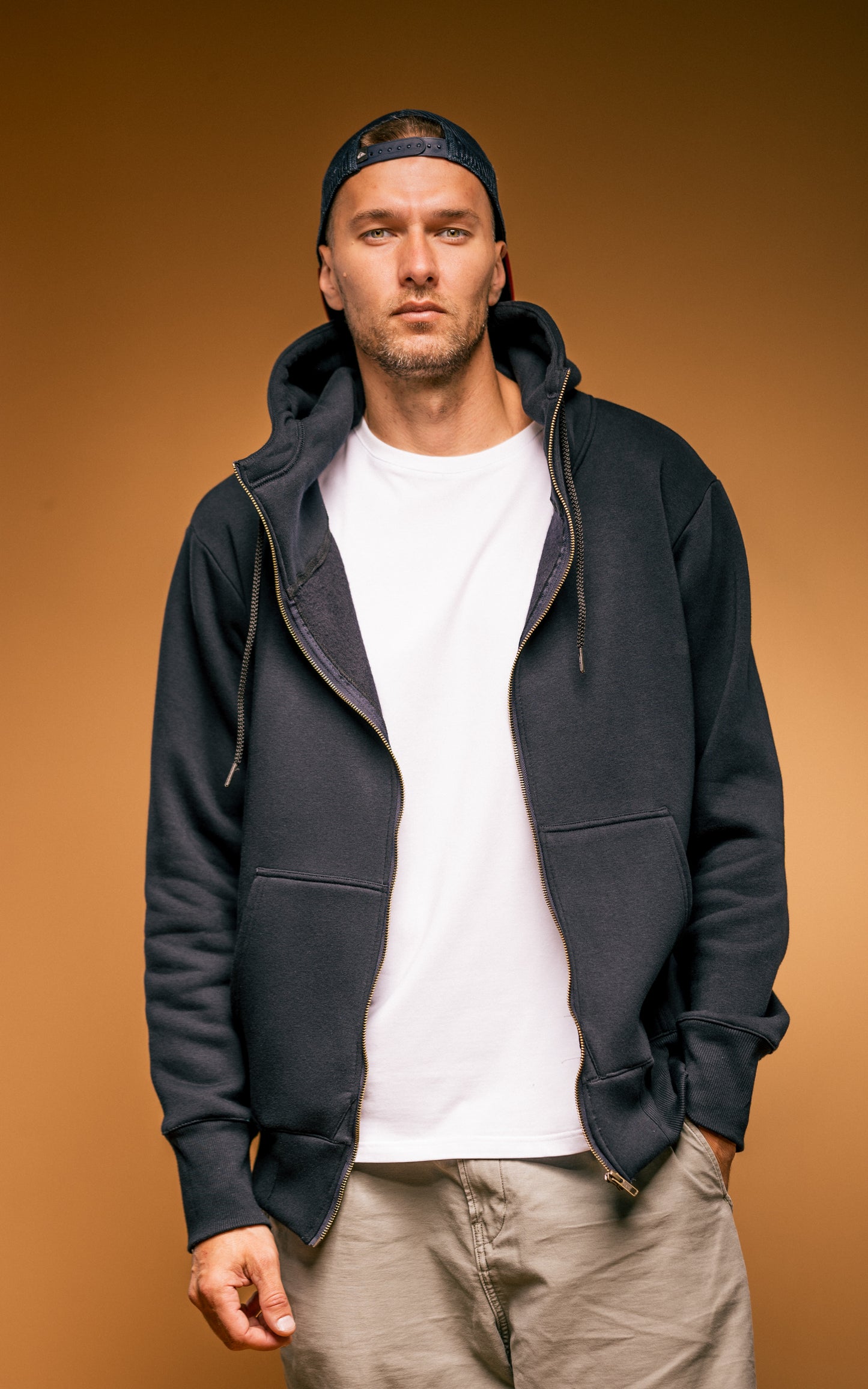 GF05 – High-Neck Zipper Jacket