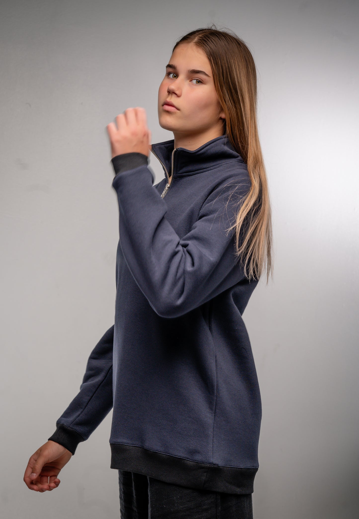 GF90 Klasiskais unisex džemperis ar 1/4 rāvējslēdzēju 