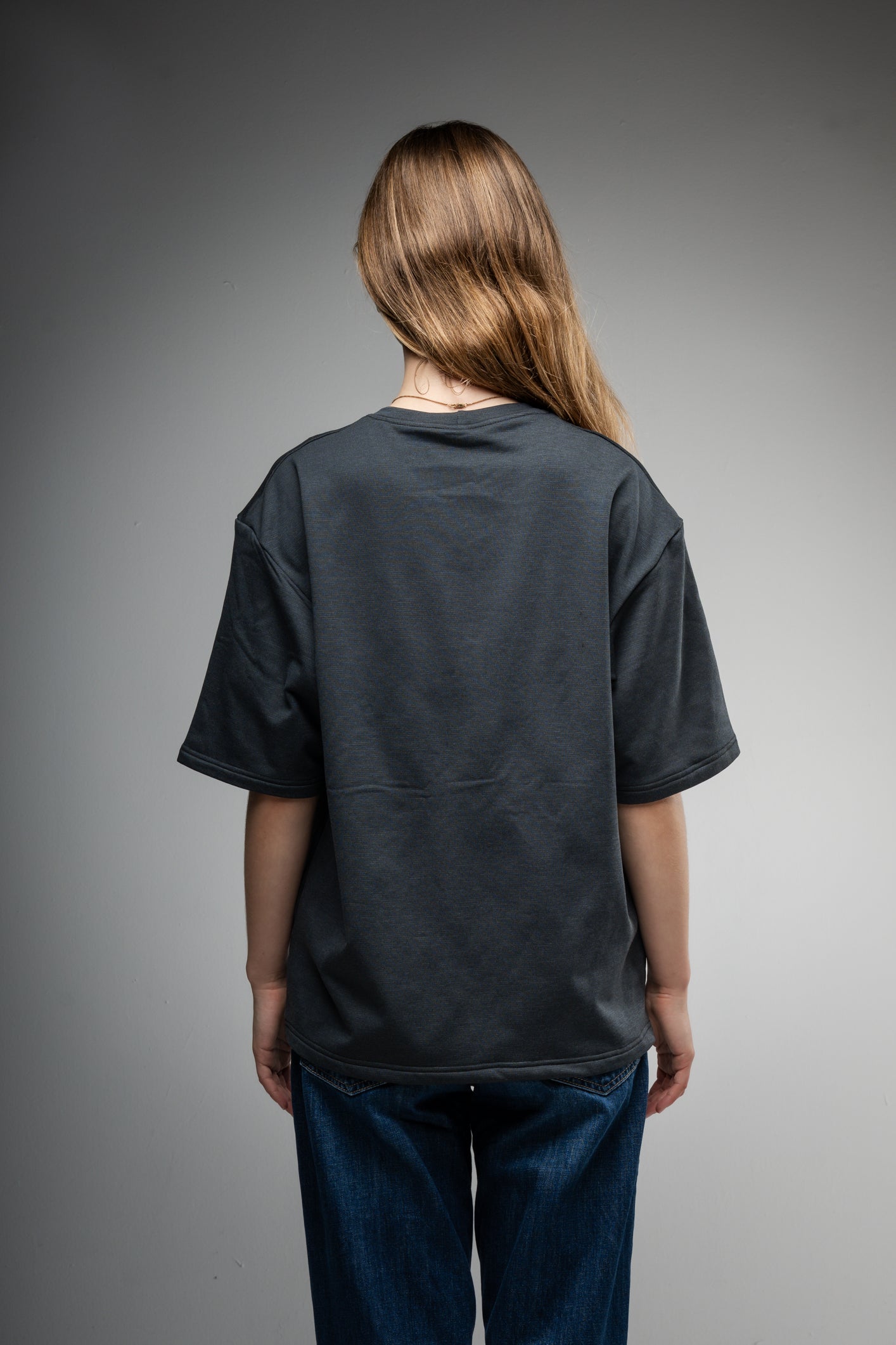 GF17 — Unisex Oversized T-Shirt