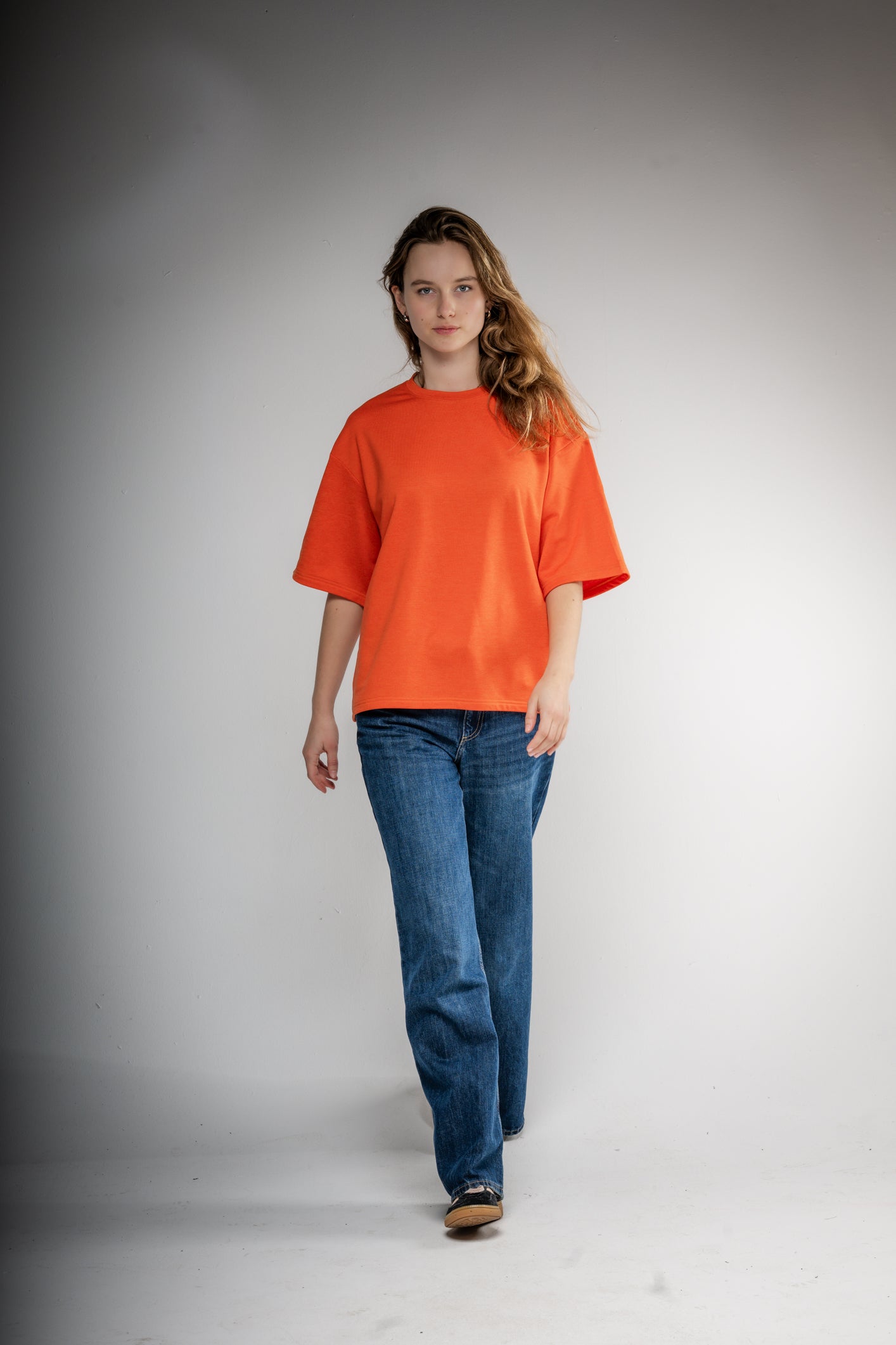 GF17 — Unisex Oversized T-Shirt