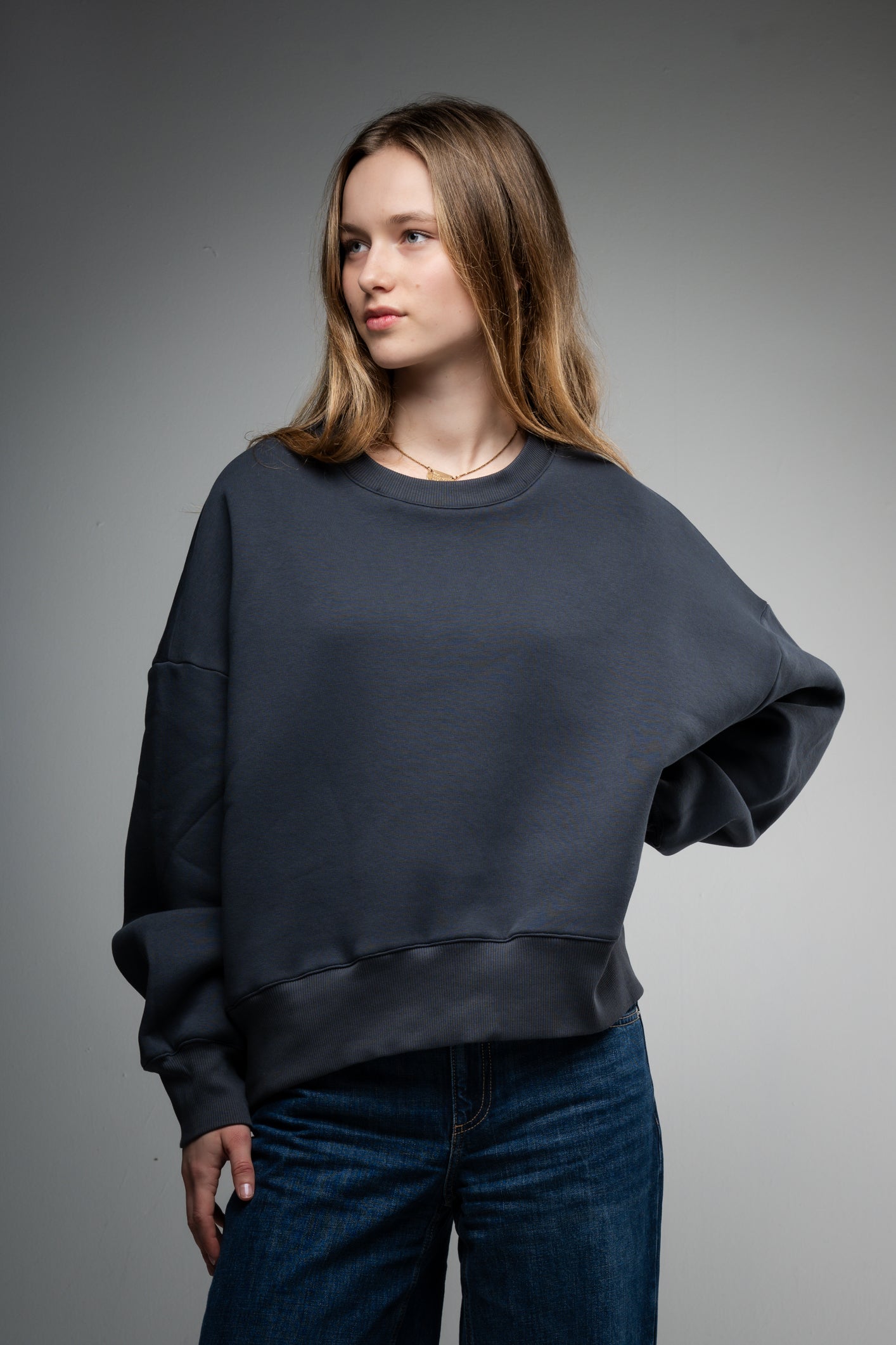 GF13 – Women’s Oversized Sweatshirt