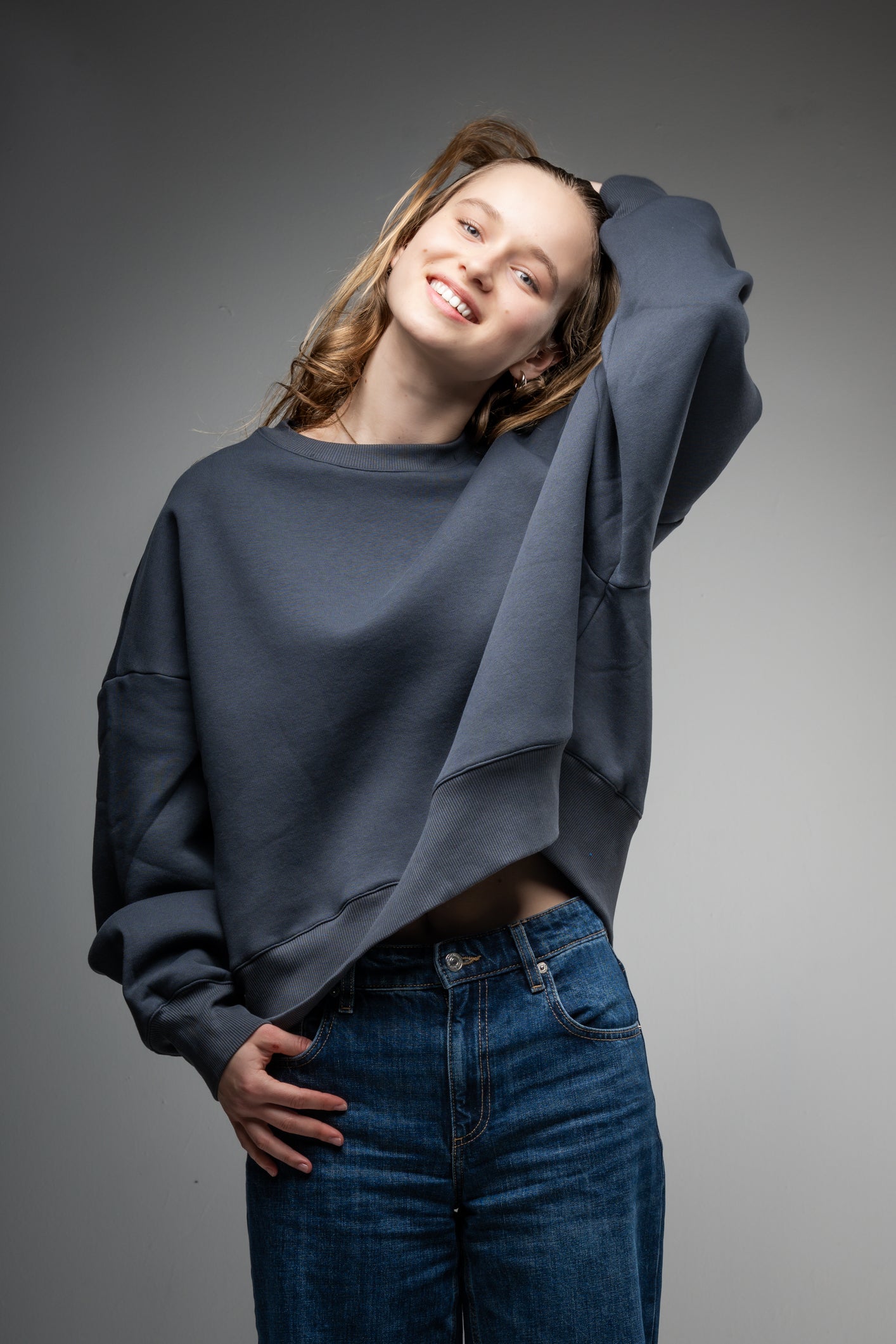 GF13 – Women’s Oversized Sweatshirt