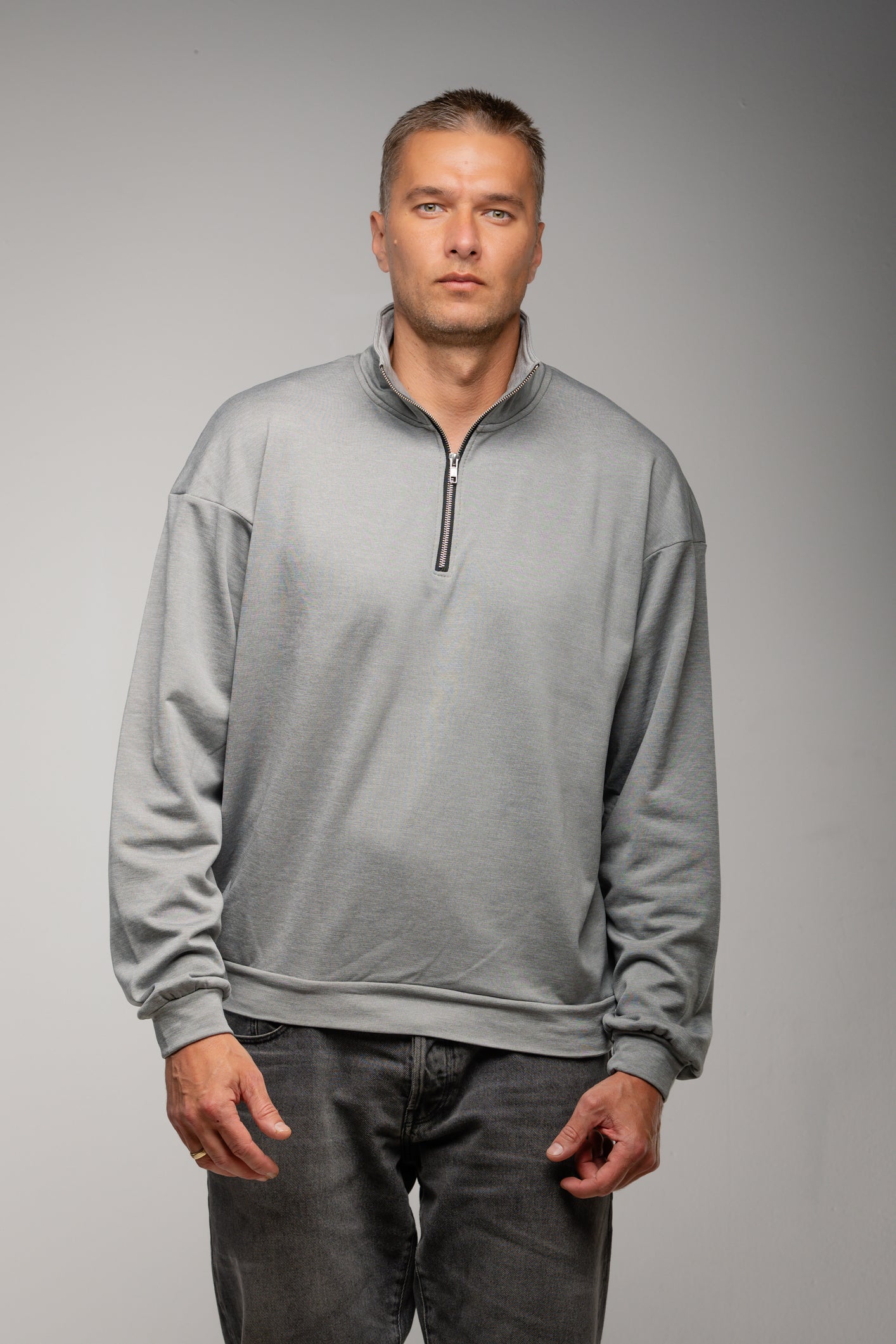 Merino Wool Quarter-Zip Pullover  / M