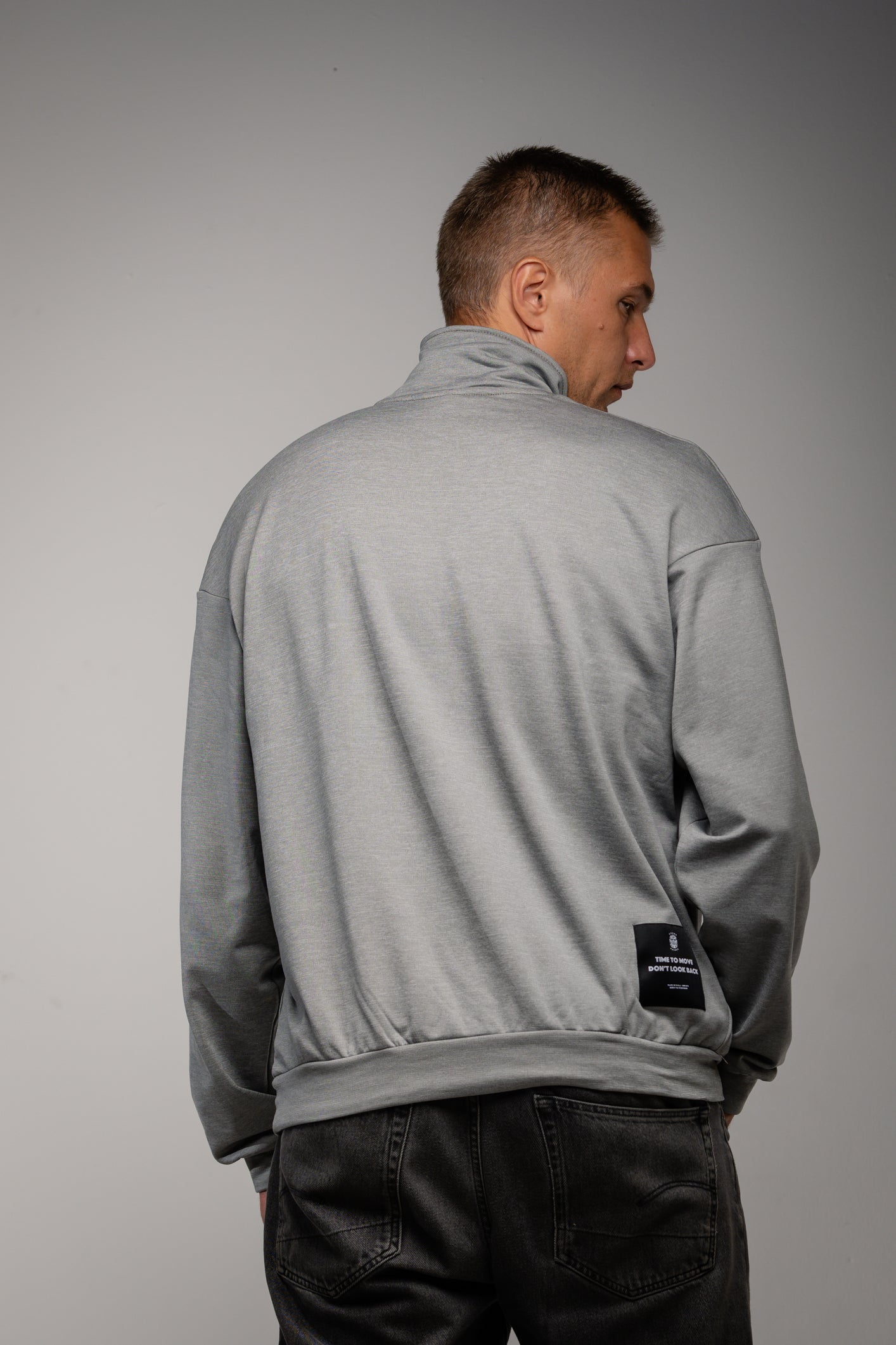 Merino Wool Quarter-Zip Pullover  / M