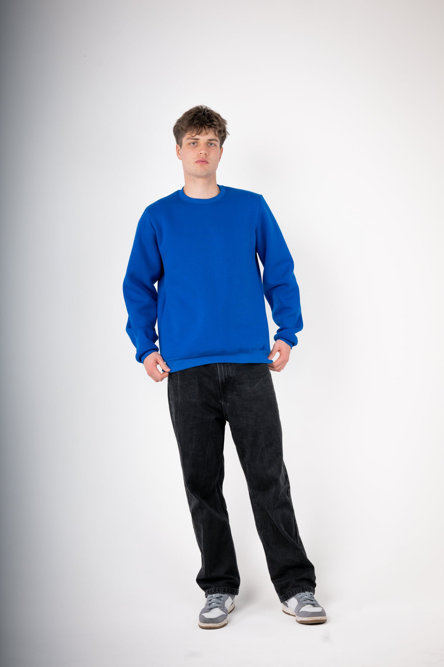 GF12 – Classic Shoulder Sweatshirt