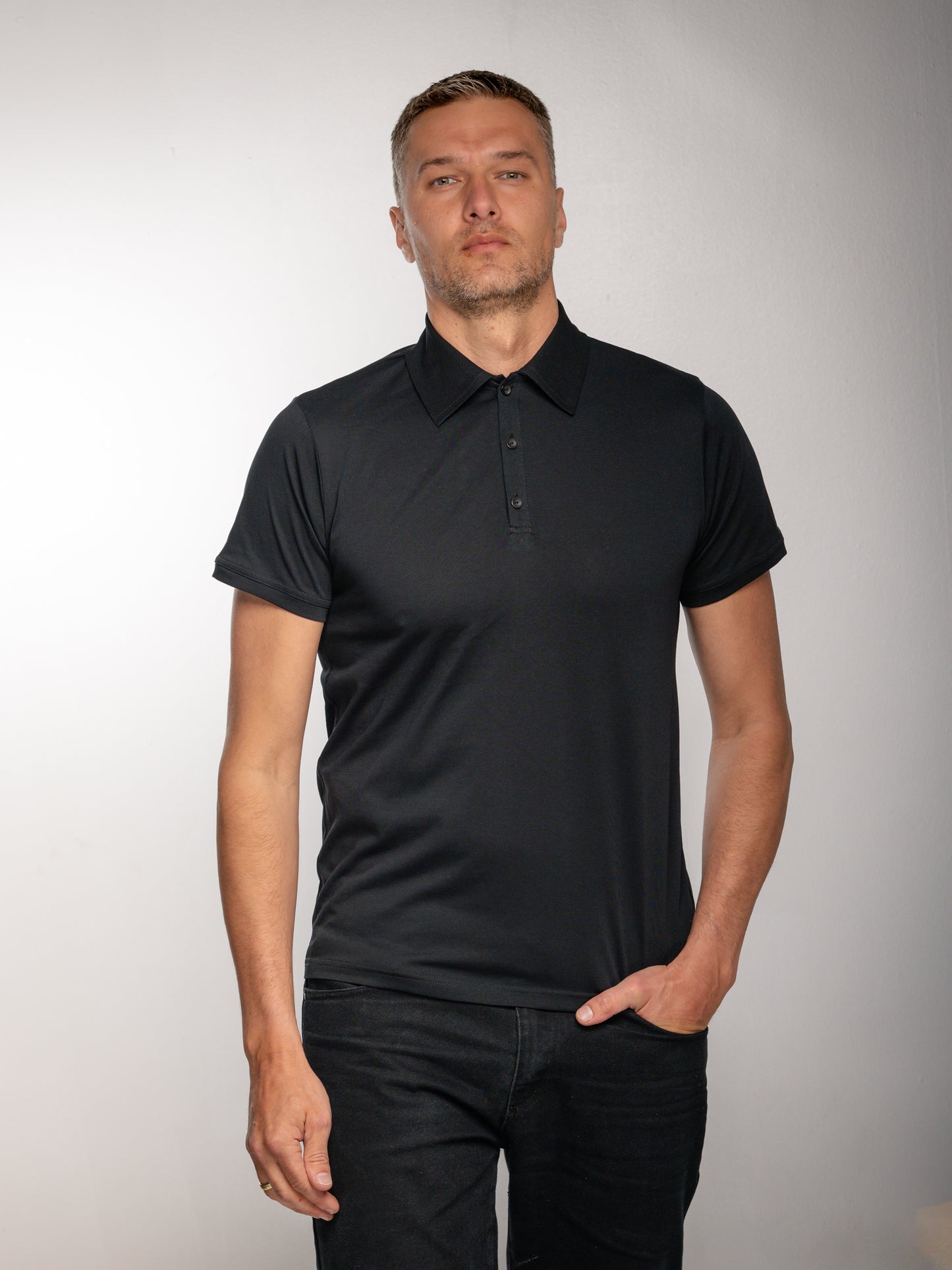 GF32 — Klasiskais Polo krekls