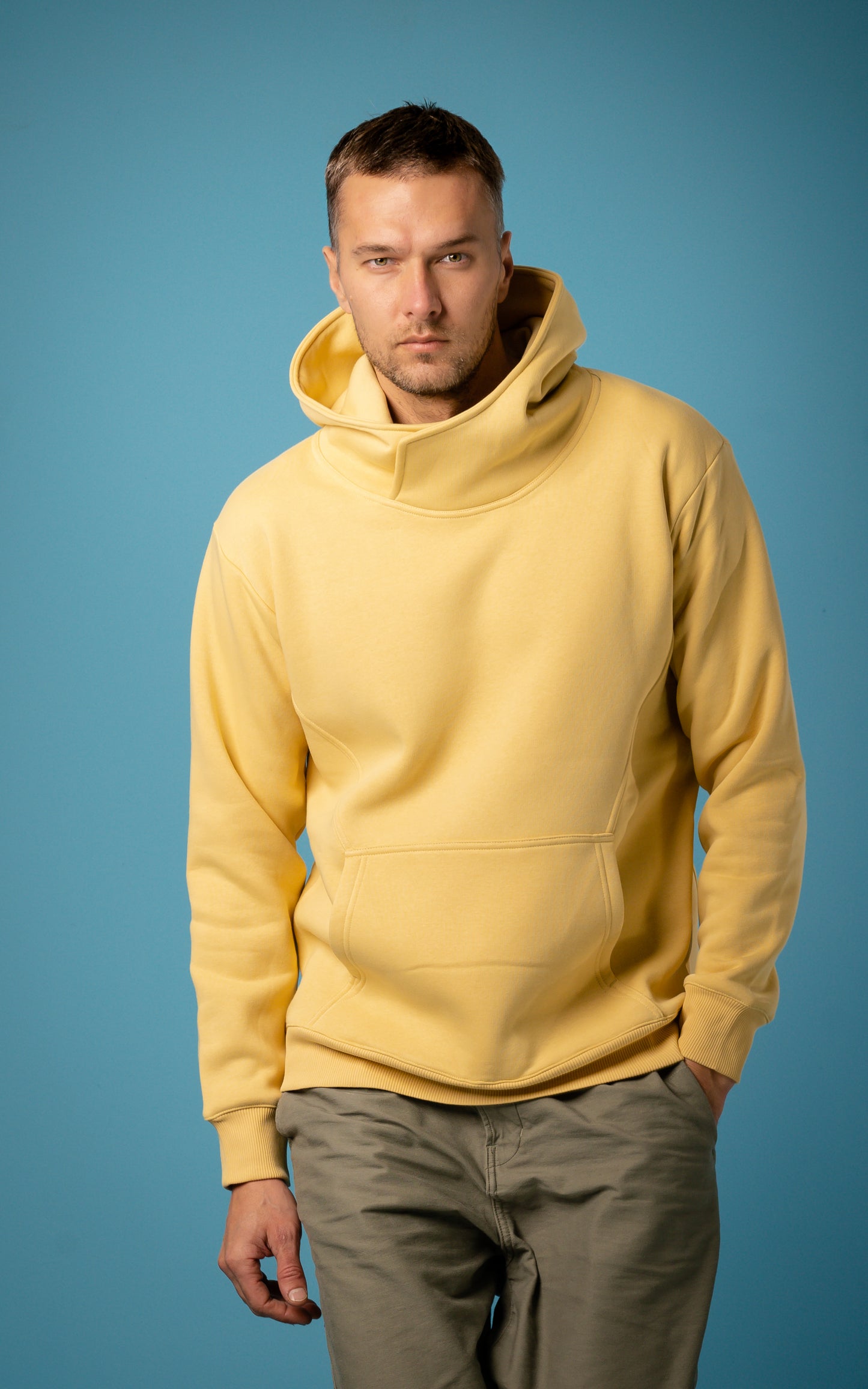 GF03 Splitneck hoodie