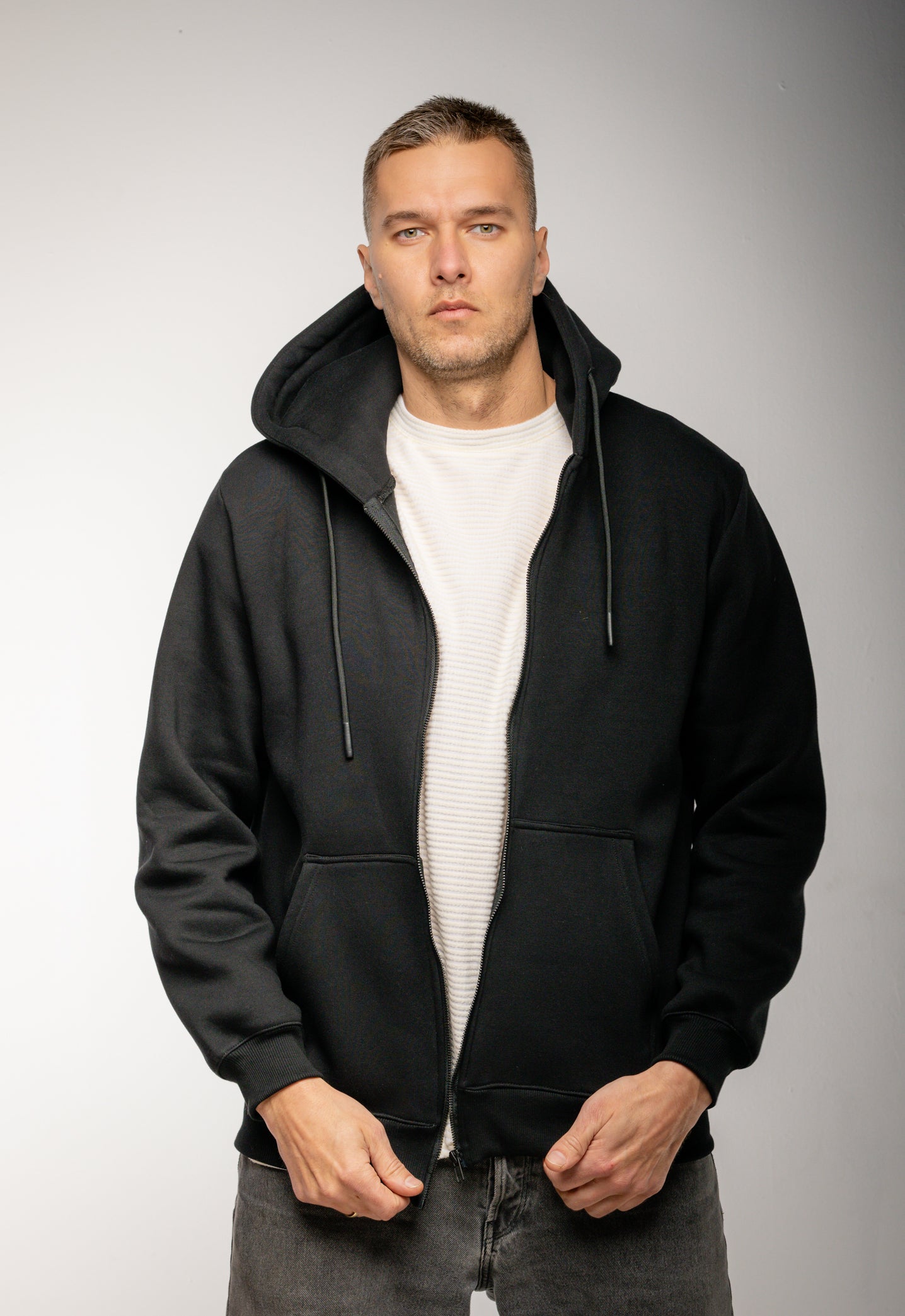 GF06 –  Zipper Jacket